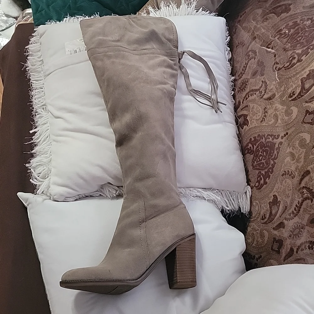 Franco Sarto long boots size 9 elegant excellent condition color tan - Picture 10 of 17